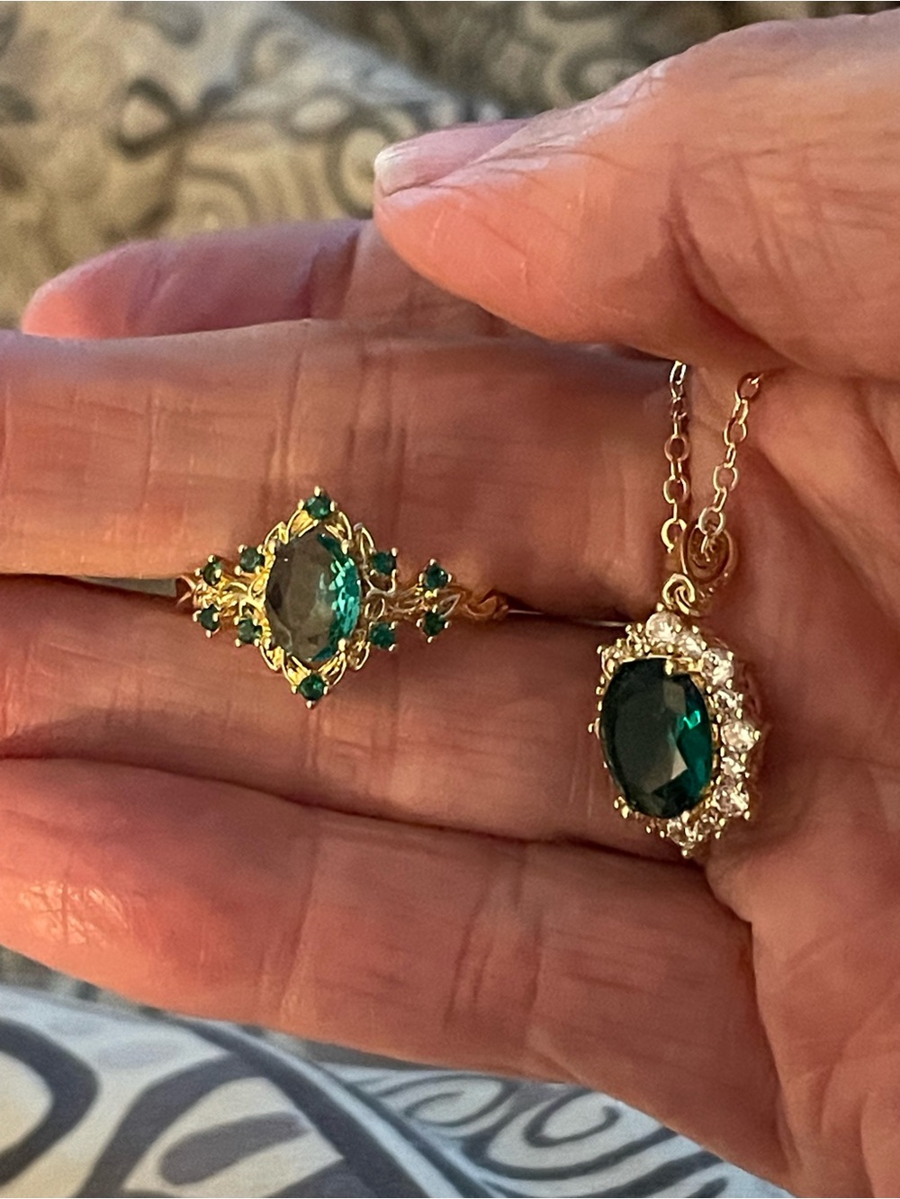 Gold-Tone Emerald Green Pendant Necklace and Ring Set - Ring size 8